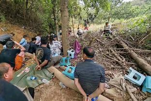 胡金秋5前场板第二节狂凿13分 男篮半场39-29领先蒙古